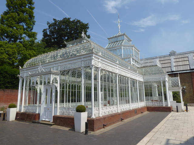 Does a conservatory have to have a clear roof?